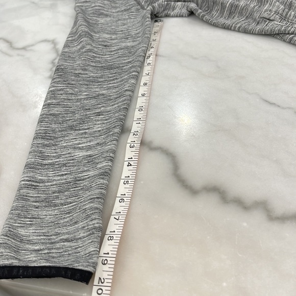 Bundle 2 Items for $20😀 VS Pink Hoodie - Picture 12 of 13